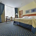 رامادا مركز مدينة 4* براغ