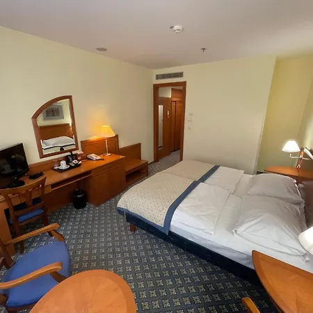 Ramada Centre Hotel Prague
