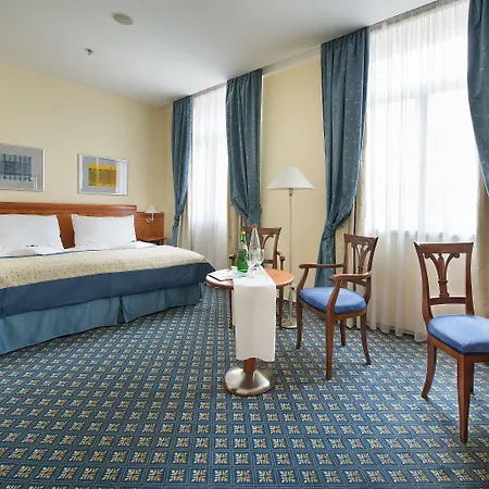 Ramada Centre Hotel