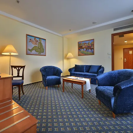 Ramada Centre Hotel