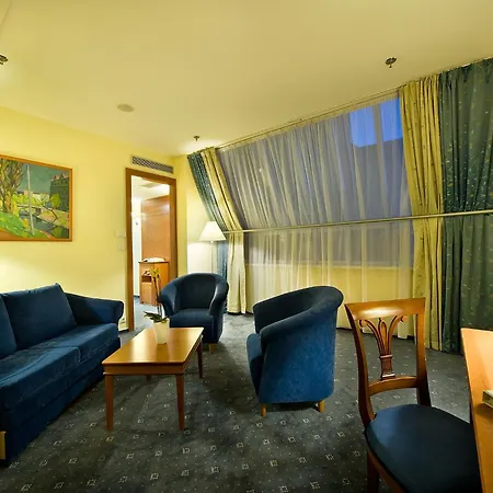 Ramada Centre Hotel Prague