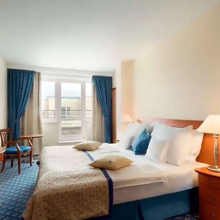 Ramada Centre 4* Prague
